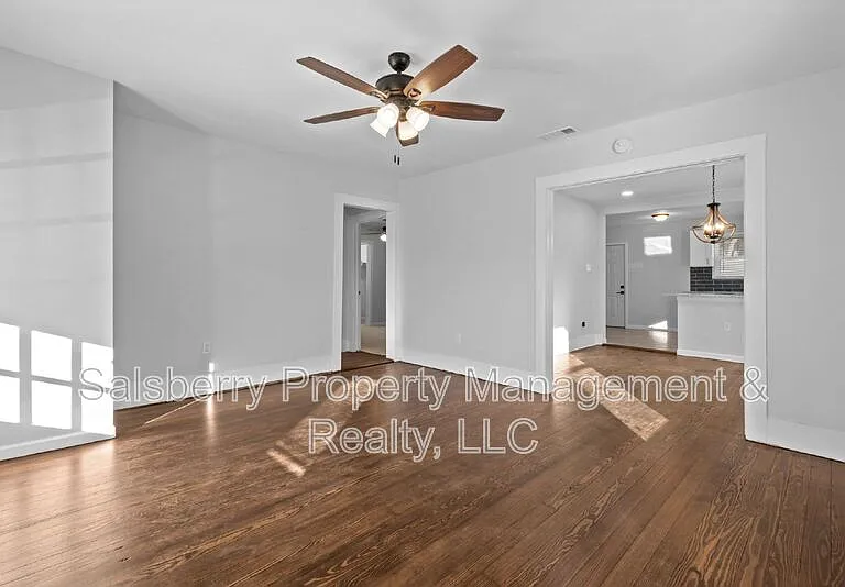 71 Crown Rd — Photo 19
