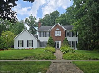 2867 Mapleview Ln, Avon, OH 44011