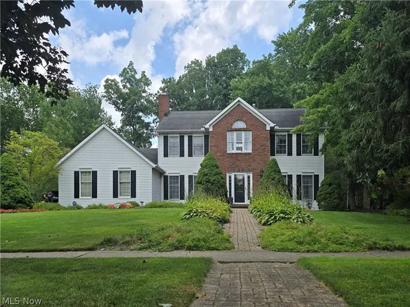 2867 Mapleview Ln, Avon, OH 44011