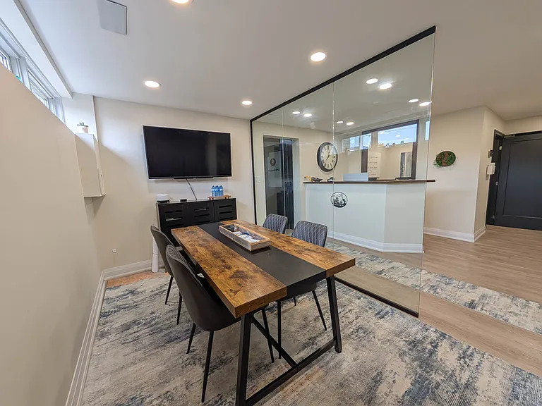 174 Eastchester Ave — Photo 8