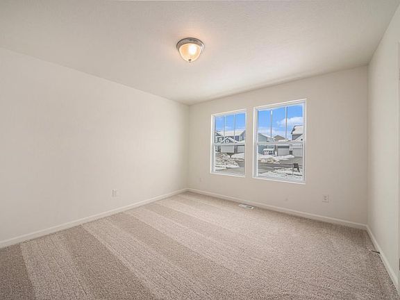 5th image of 653 Petoskey Stone Dr