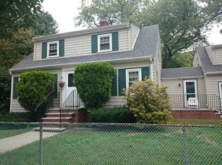 46 Woodbrier Rd, West Roxbury, MA 02132