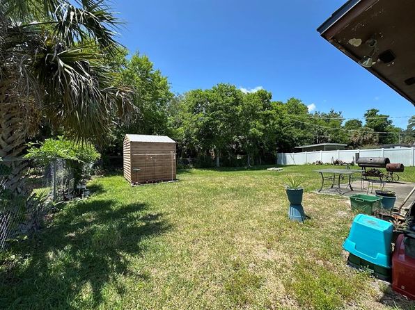 2816 Travelers Palm Dr, Edgewater, FL 32141