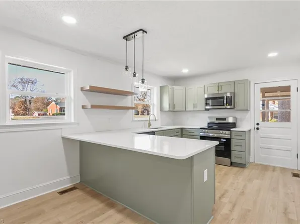 897 Bray Blvd, Asheboro, NC 27205