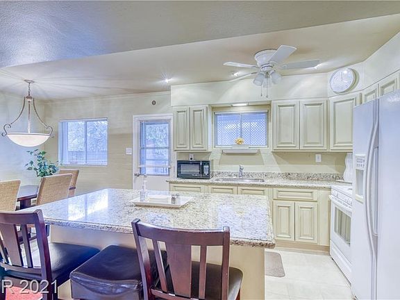3rd image of 4816 Cannon Cir