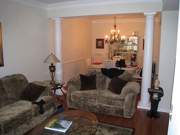 Main floor living/dining room