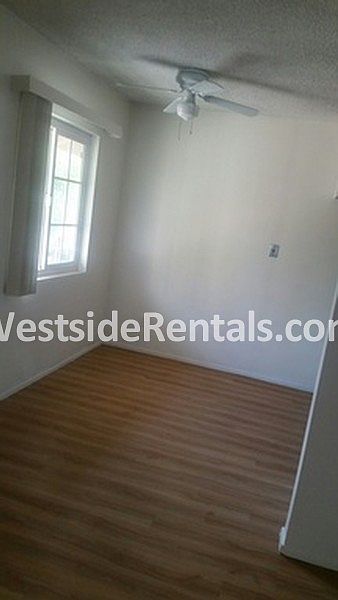 2nd image of 17920 Sierra Hwy APT 9
