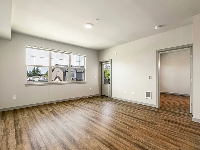 221 Prince Ave — Photo 9