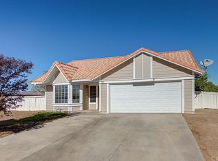 4815 Essex Dr, Palmdale, CA 93552
