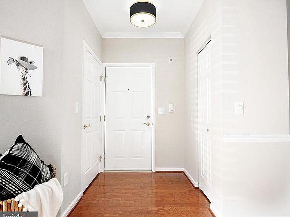 2nd image of 102 Nichols St Unit 4D