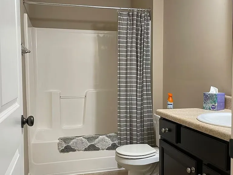 1007 Rosland Cir — Photo 12