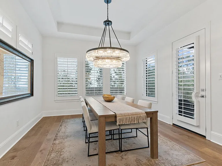 902 Falcon Hollow Ln — Photo 20