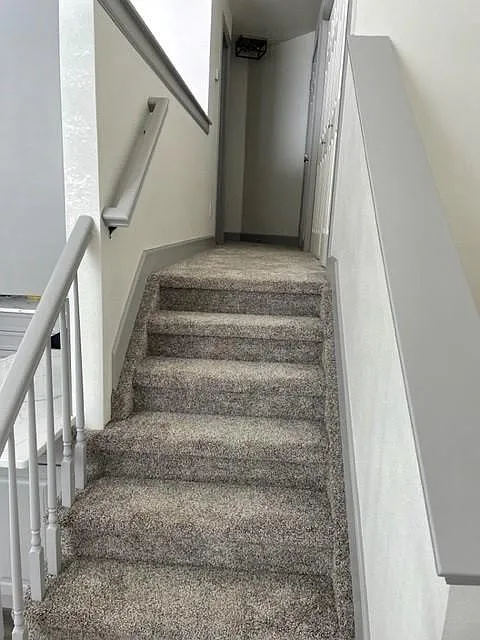 2 bed, 900 sqft, $1,800 — Photo 3