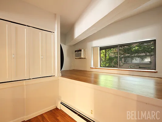 Rented by Bellmarc Realty | media 16