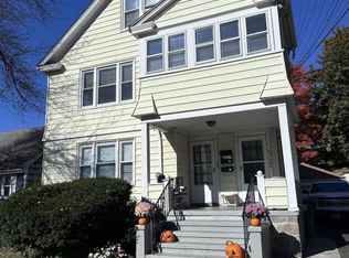 40 1st St, Fairfield, CT 06825