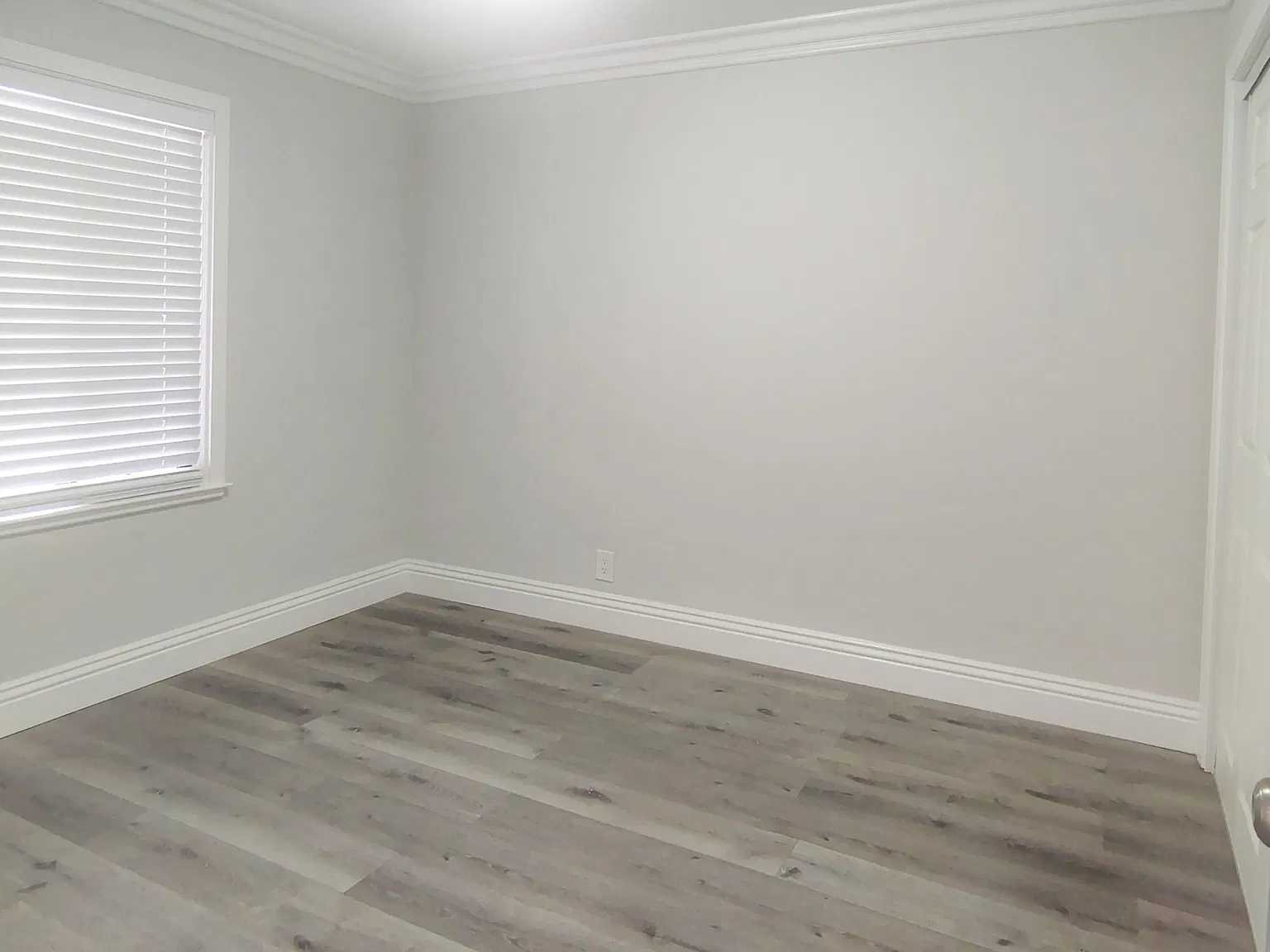 3 bed, 1008 sqft, $3,400 — Photo 4