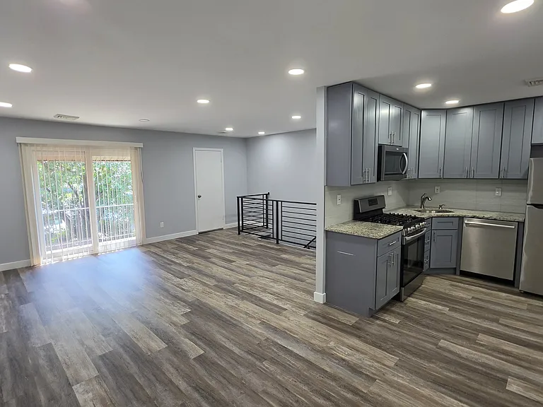 9841 Northeast Blvd #21B — Photo 4