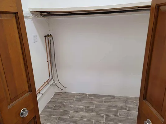 Rented by 18 REALTY | media 13