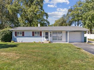 711 Cottage St, Shorewood, IL 60404