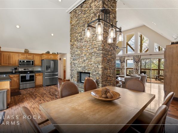 572 Mane Street, Glenville, NC 28736