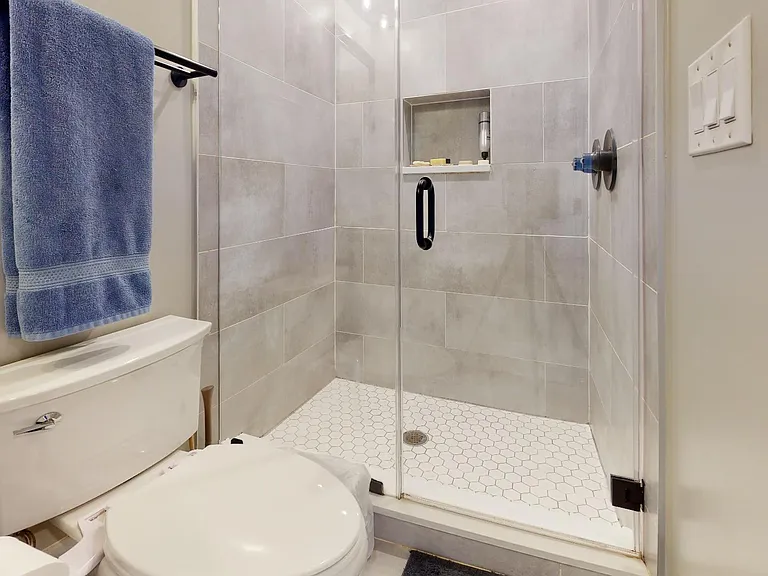 1310 Holbrook St NE #2 — Photo 18