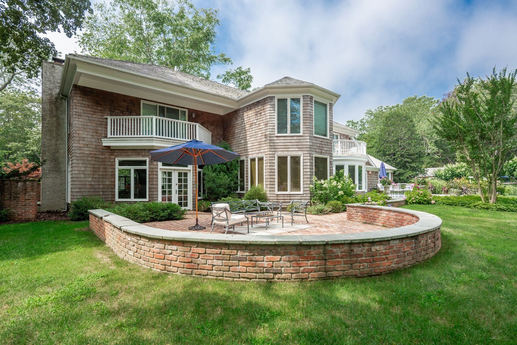 16 Pudding Hill Ln, East Hampton, NY 11937 Out East