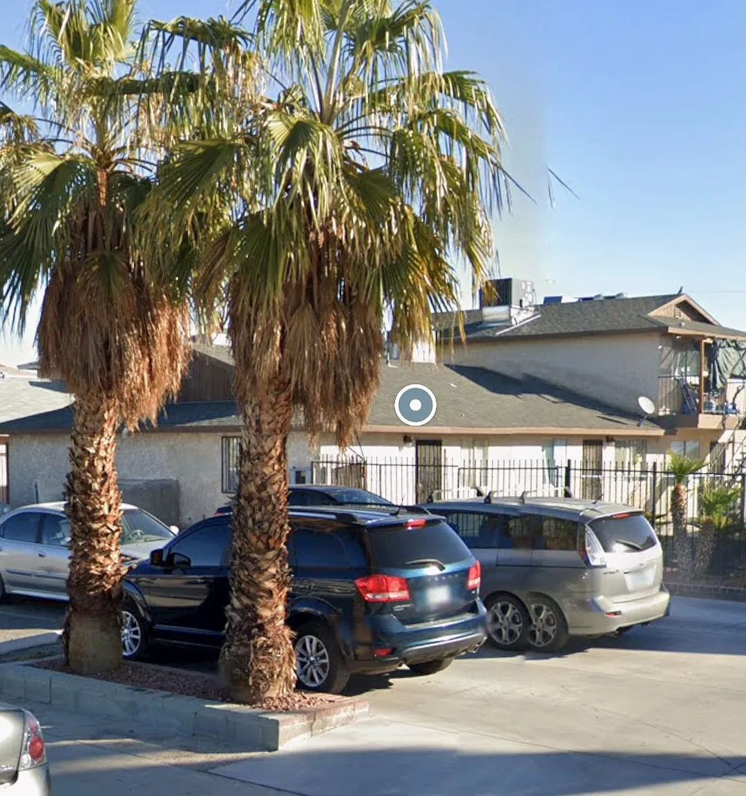 2 bed, 800 sqft, $1,200 — Photo 1