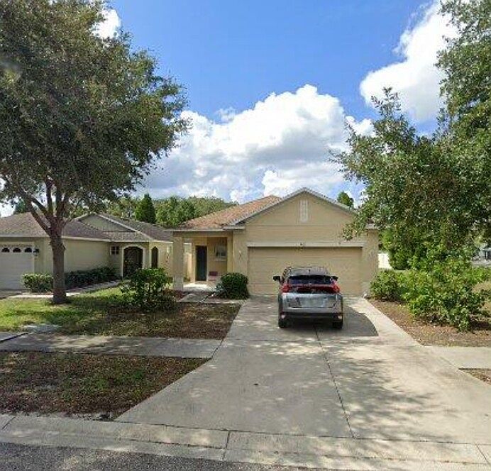 1st image of 905 Windton Oak Dr