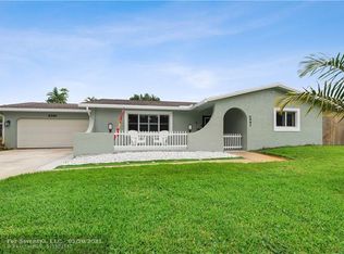 4081 Lake Dr, Coconut Creek, FL 33066