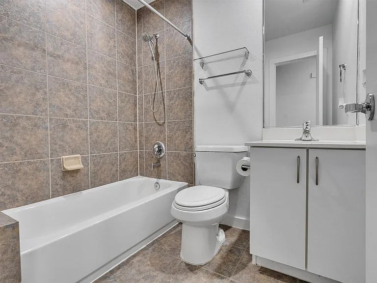 6935 Yellowstone Way Dr — Photo 15