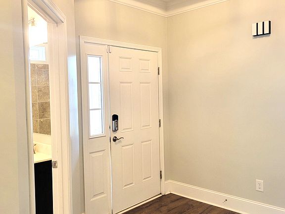 4th image of 161 Keowee Cir