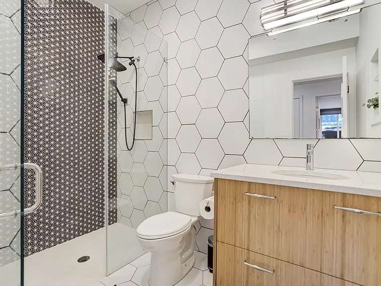 3885 Sierra Vista Rd — Photo 26