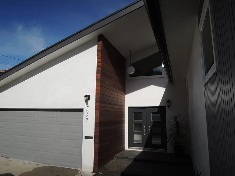 4527 Vista Largo — Photo 2