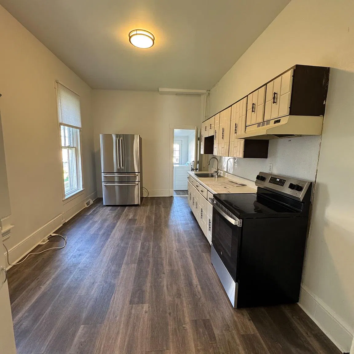 2 bed, 2.0 bath, 2248 sqft, $1,500 — Photo 3