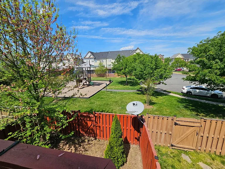 1201 Cambria Ter NE — Photo 41