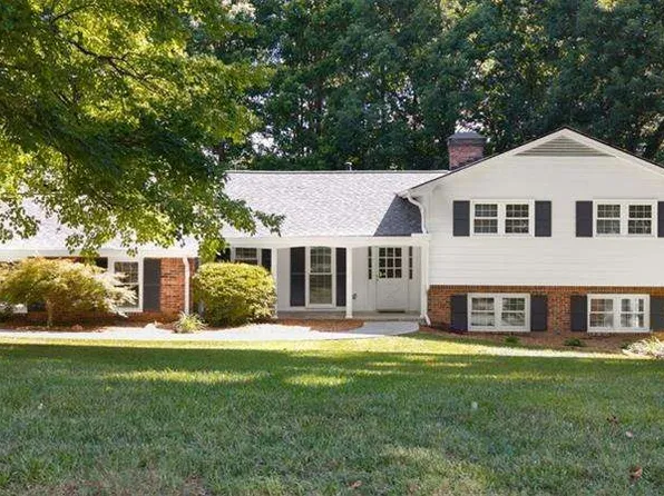 5047 Chestnut Forest Ct, Dunwoody, GA 30360