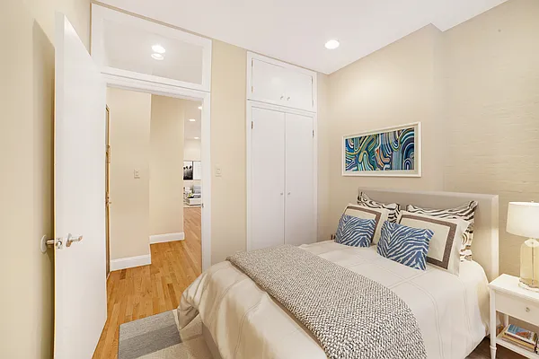 Rented by Corcoran | media 14