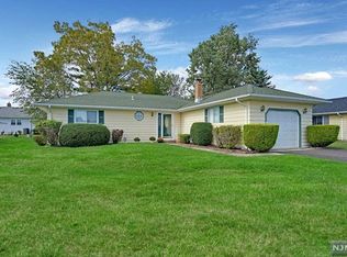 31 Saint Kitts Dr, Toms River, NJ