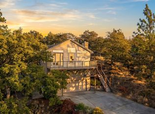 2114 Garrison St, The Dalles, OR 97058