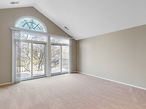 2nd image of 426 Cromwell Cir Unit 3