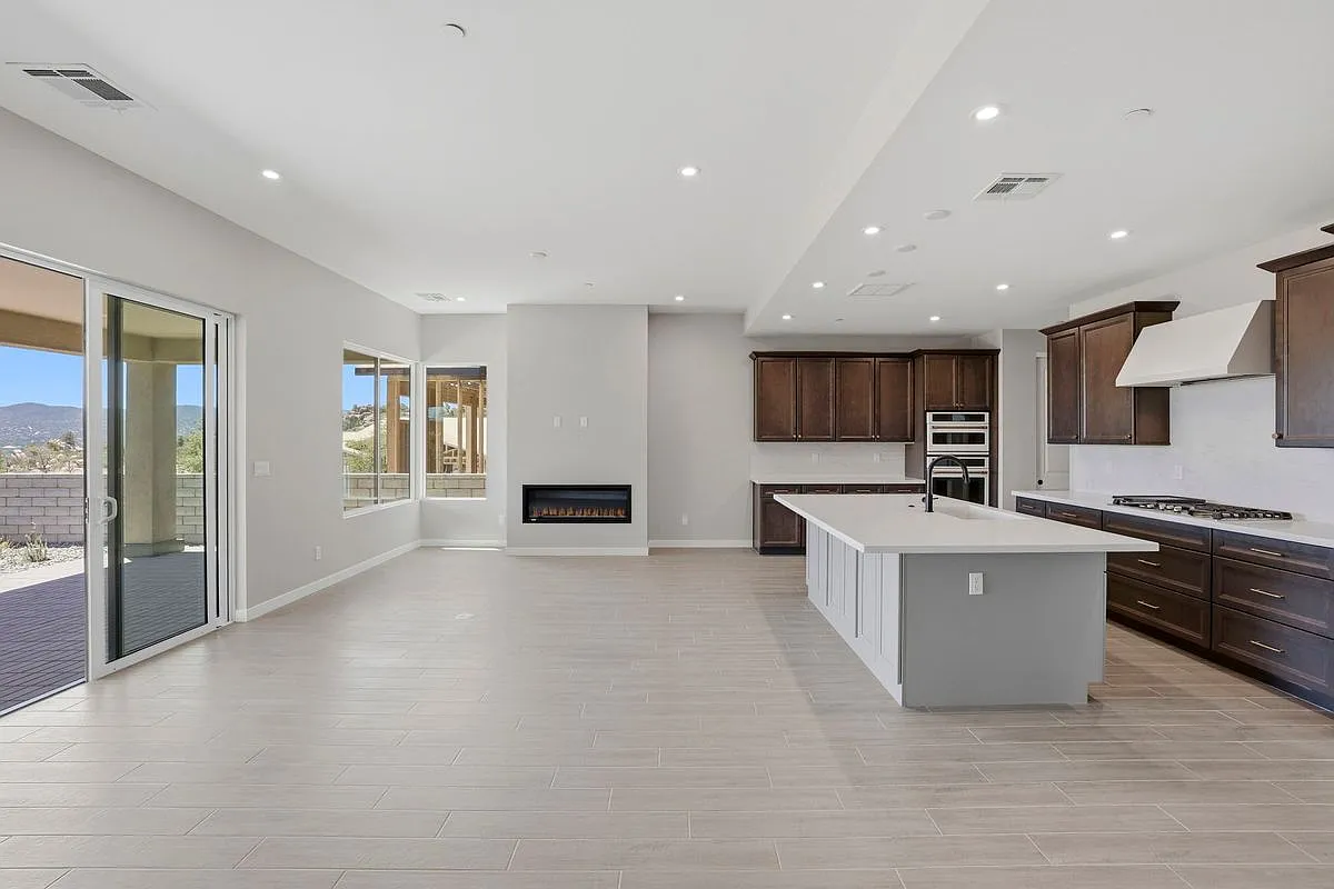 2 bed, 2.5 bath, 1750 sqft, $3,325 — Photo 3