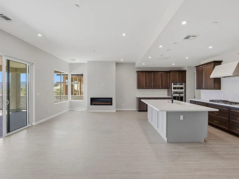 941 Cumberwood Ct — Photo 3