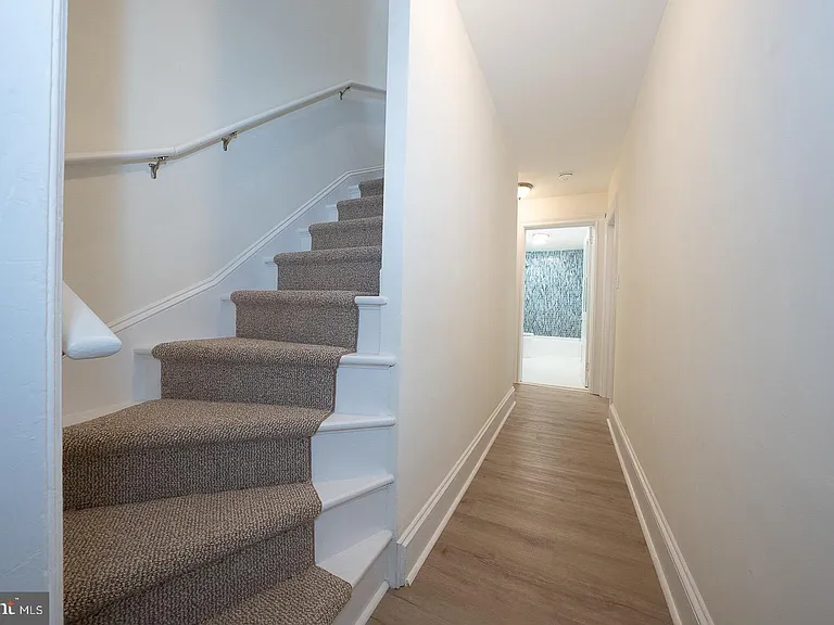 717 Miller St — Photo 30