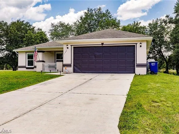 122 Teakwood DR, LEHIGH ACRES, FL 33974
