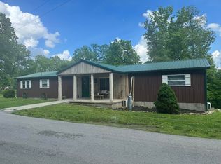 383 Delaney Rd, Brooksville, KY 41004