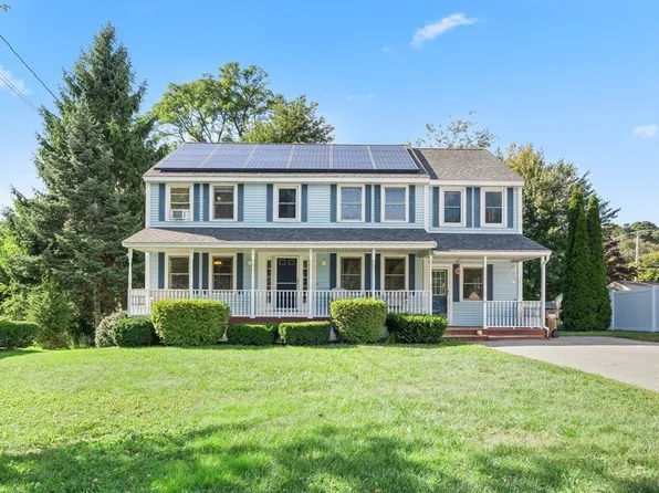 4 Cote St, Amesbury, MA 01913