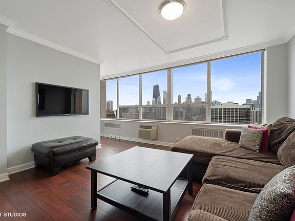4th image of 70 W Burton Pl #3006