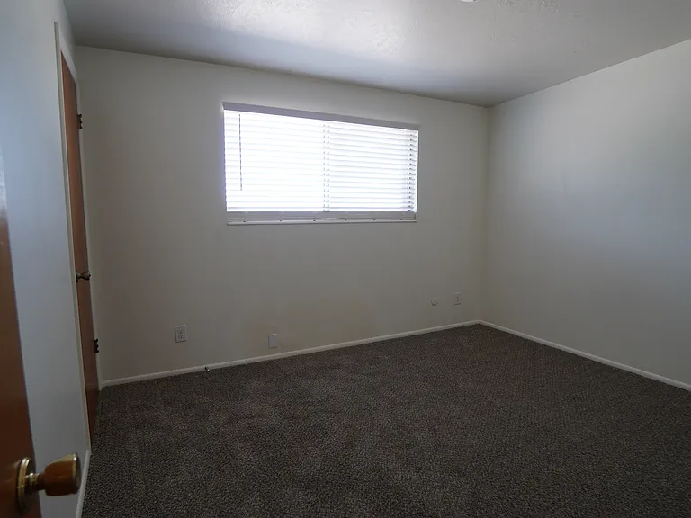 1273 E Gordon Ave — Photo 10