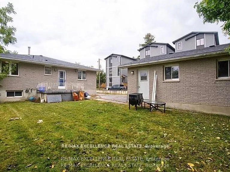 1595 Borden St — Photo 12