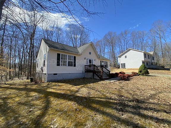 3rd image of 211 Cedar Ridge Dr
